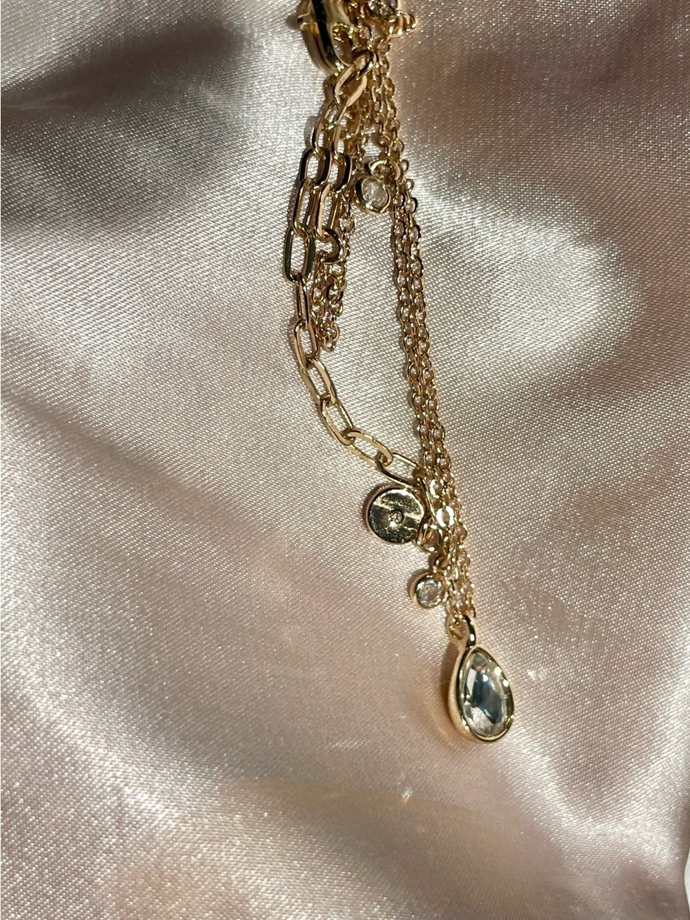 ETTIKA Dripping Crystals Drop Necklace 18k Gold Plated CZ w/Pouch *NWT* - Picture 16 of 16